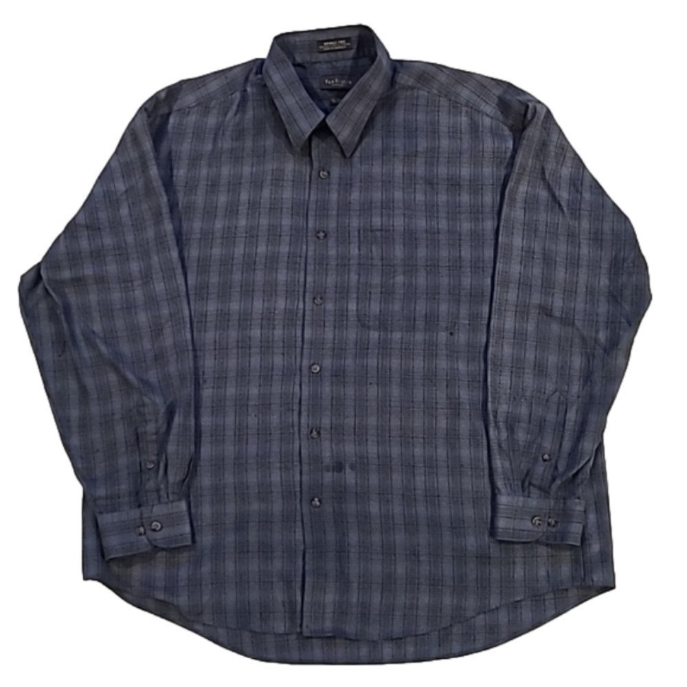 𝅺3/$20 Van Heusson Gray Plaid Button Down Dress Shirt